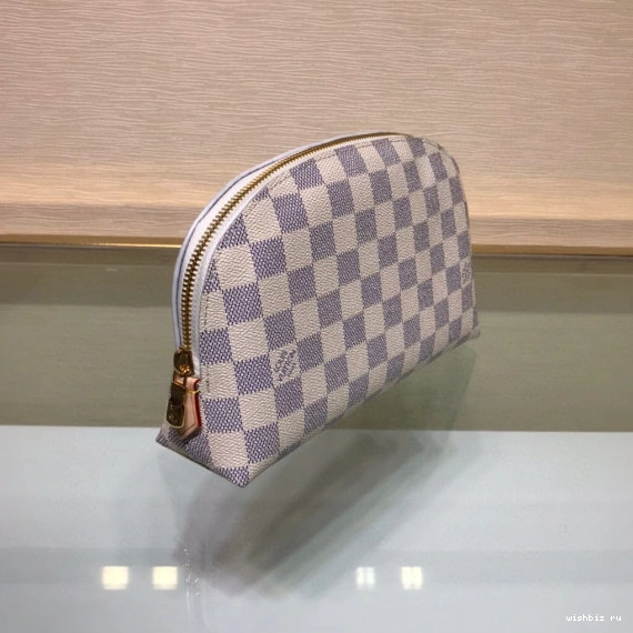 WIS POUCH VUITTON LOUIS GM COSMETIC 1030